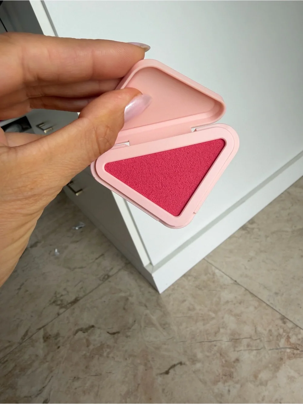 Prada Touch Pink Triangular Cream Blush Set - Soft Rose, Deep Rose, Berry - Picture 5 of 7